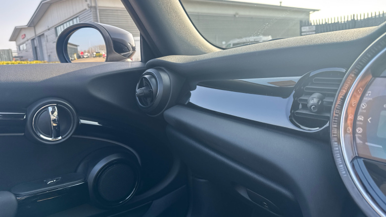 MINI Convertible 1.5 Cooper Classic Premium 2dr Auto Petrol Convertible